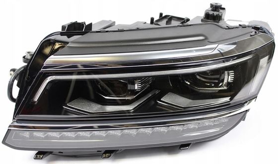 5NB941113E Far per VW TIGUAN (AD1, AX1)
