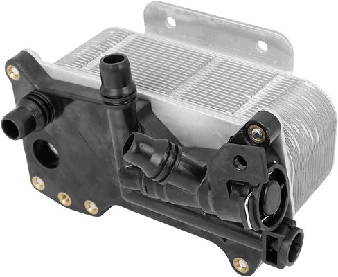 17217638582 Parti del motore BMW Oil Cooler