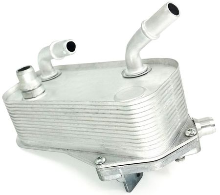 17217529499 Parti del motore BMW Oil Cooler