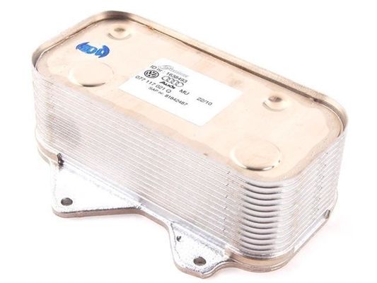 077117021Q Parti del motore raffreddatore di olio per Audi A6, VW PHAETON
