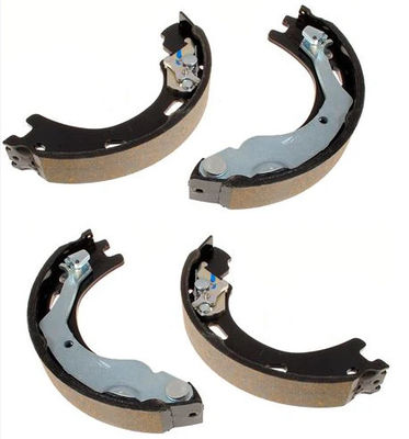 Land Rover LR031947 Parts Chassis Brake Shoe Set